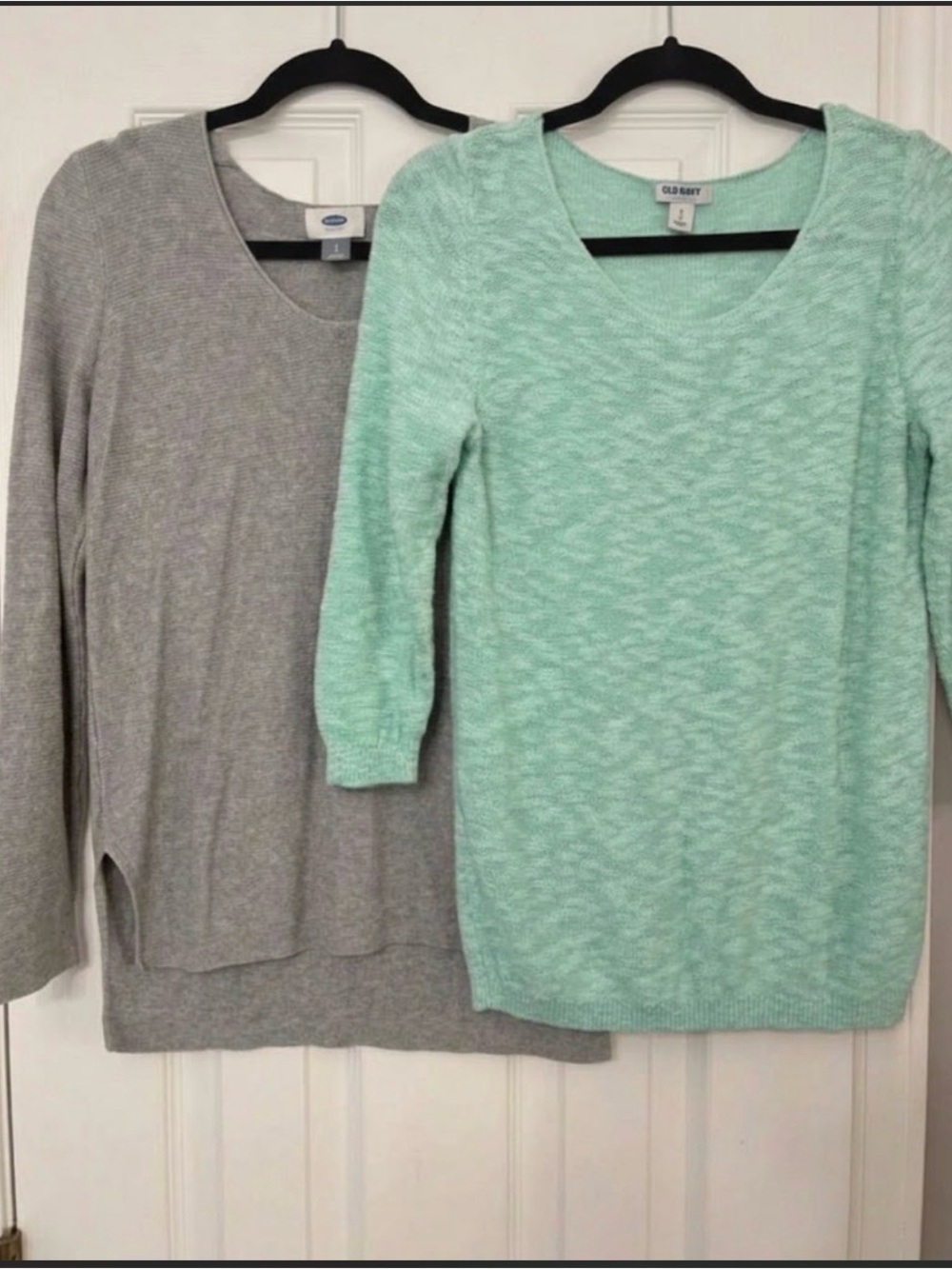Old Navy Mint Green & Gray V-Neck Sweaters Duo neutral layering sweaters